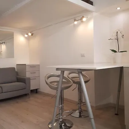 Giulia Apartment *